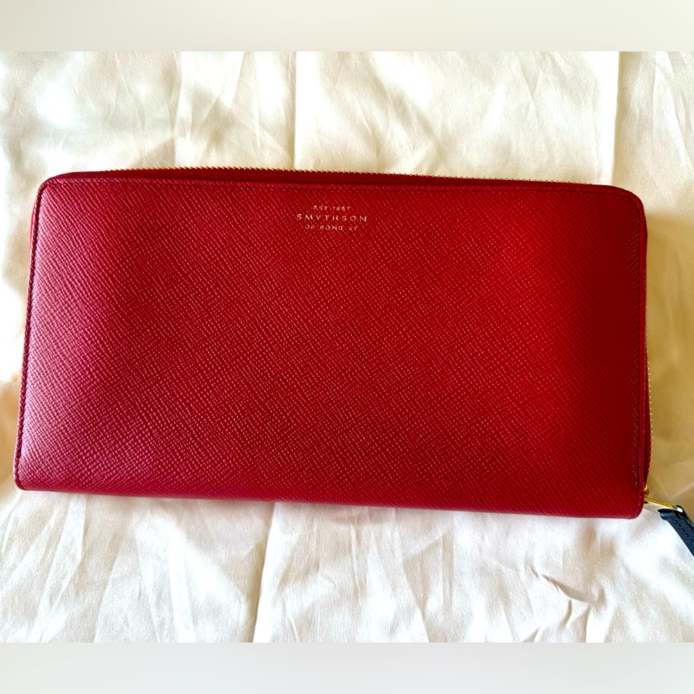 NWOT Red Smythson of Bond Street Travel Wallet Panama Textured
